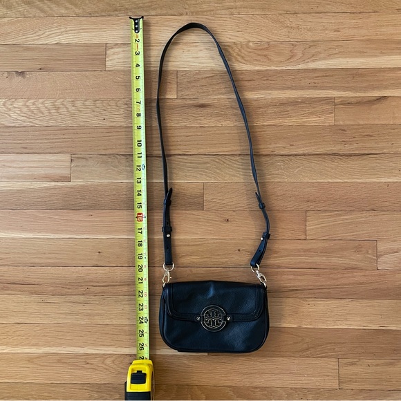 Tory Burch Amanda Crossbody in Black - Picture 7 of 9